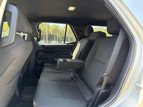 Used 2026 Toyota 4Runner SR5 RWD image 8