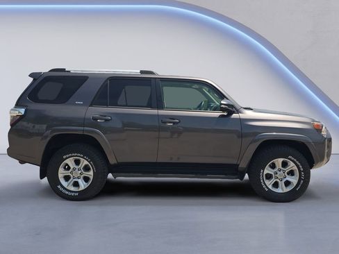 Used 2021 Toyota 4Runner SR5 Premium AWD/4WD image 6