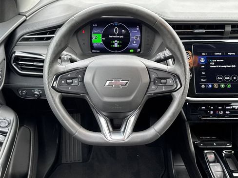 Used 2023 Chevrolet Bolt EUV LT w/ Redline Edition FWD image 16