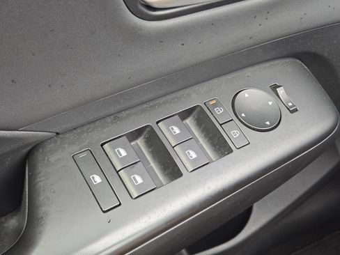 Used 2024 Hyundai Kona Limited AWD/4WD image 27