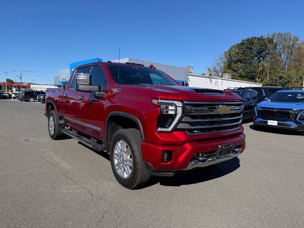 Used 2025 Chevrolet Silverado 2500 High Country w/ High Country Premium Package AWD/4WD image 6