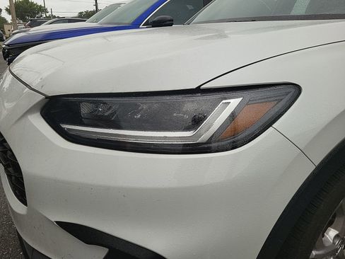 Used 2024 Honda HR-V LX image 8