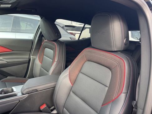 New 2026 Chevrolet Equinox EV RS image 9