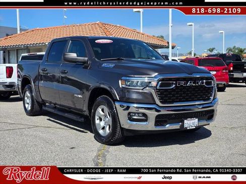 Certified 2025 RAM 1500 Big Horn AWD/4WD image 1