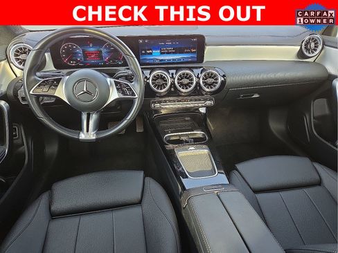 Used 2025 Mercedes-Benz CLA 250 4MATIC image 11