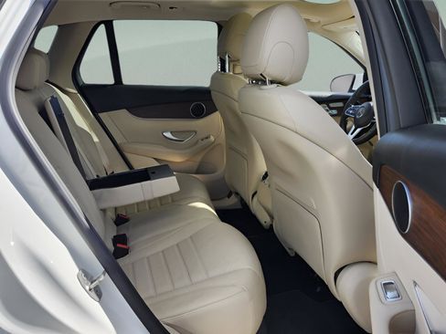 Used 2020 Mercedes-Benz GLC 300 4MATIC image 14
