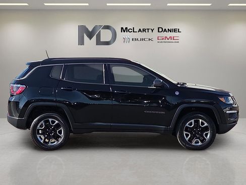Used 2018 Jeep Compass Trailhawk image 6