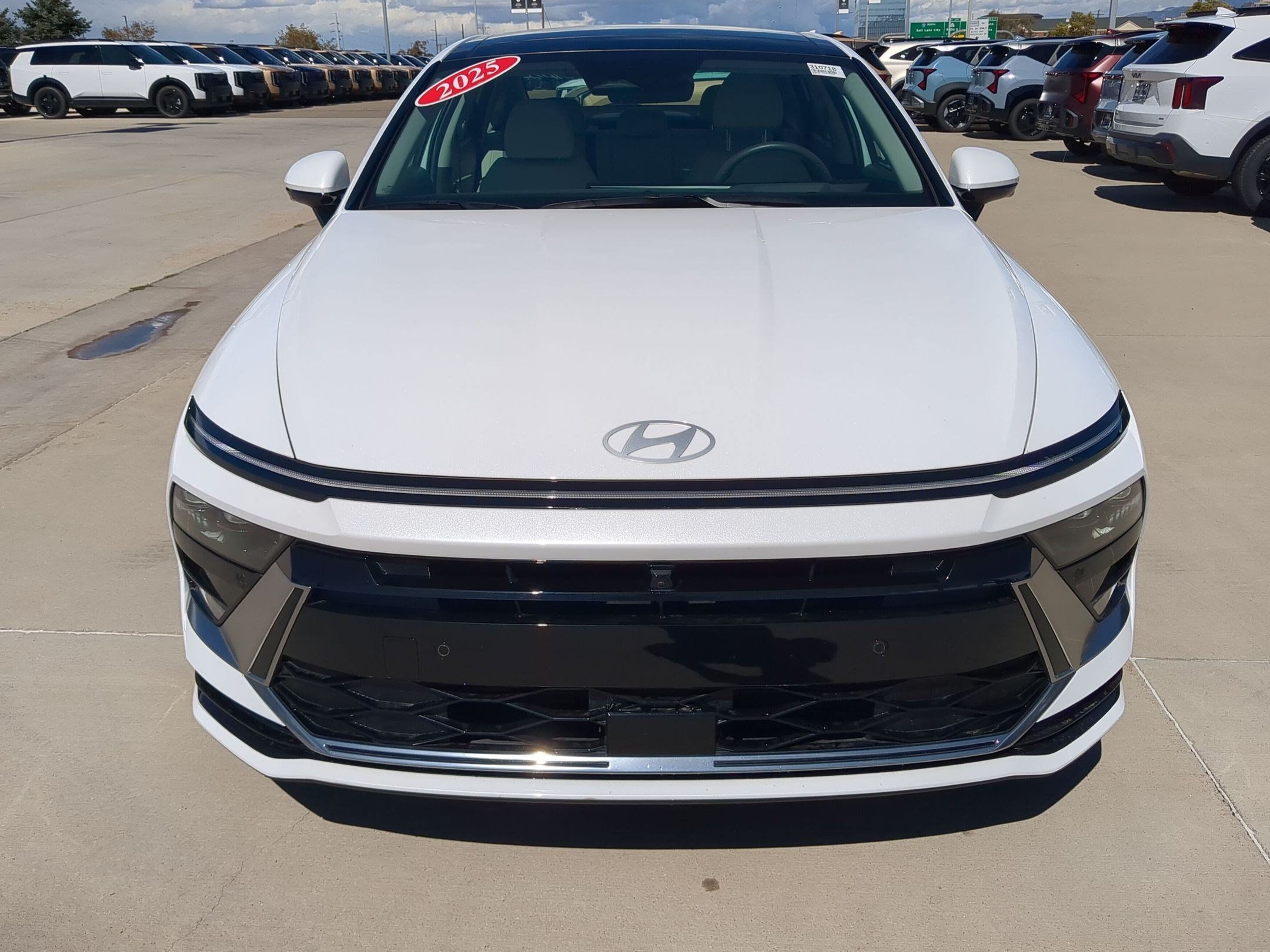 Used 2025 Hyundai Sonata Limited FWD image 9
