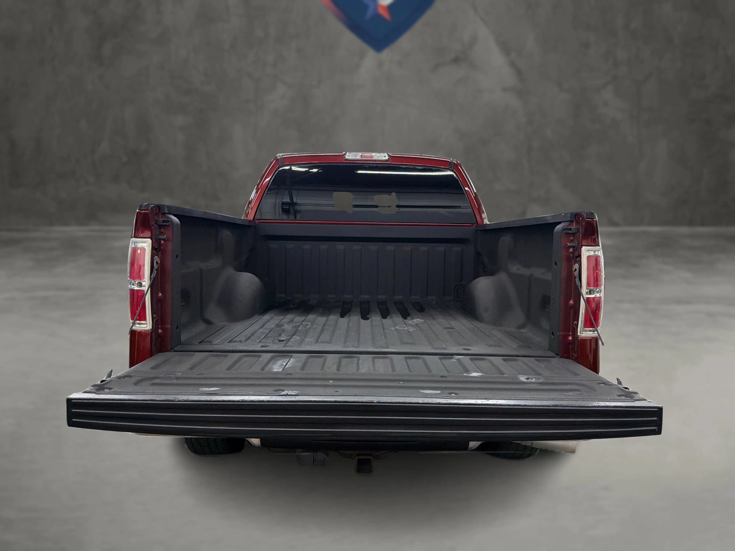 Used 2014 Ford F150 XLT w/ XLT Chrome Package RWD image 10