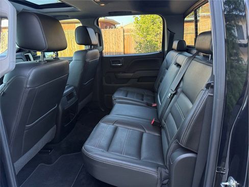 Used 2018 GMC Sierra 2500 Denali w/ Duramax Plus Package AWD/4WD image 35