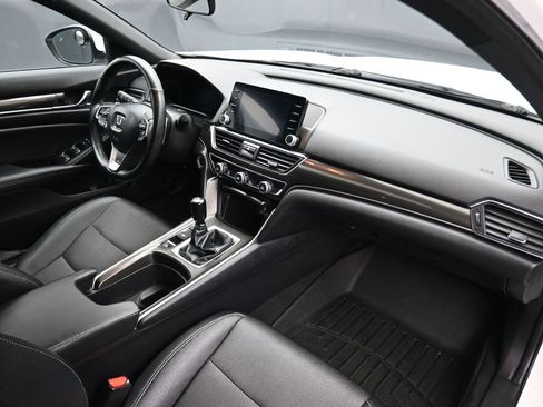 Used 2019 Honda Accord Sport image 44
