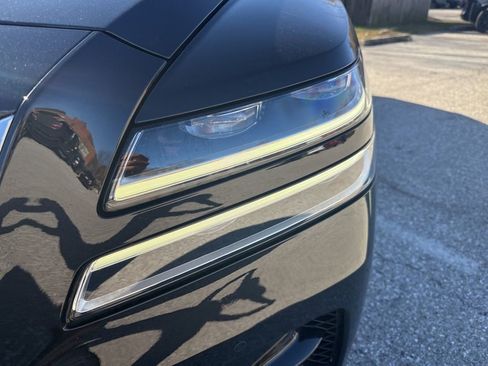 Used 2023 Genesis GV80 3.5T w/ Prestige Package image 3