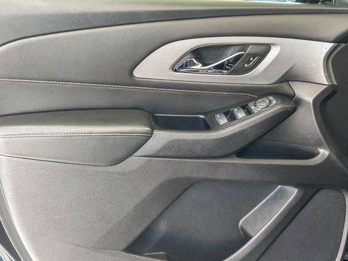Used 2018 Chevrolet Traverse LS w/ LPO, Black Accent Package FWD image 22