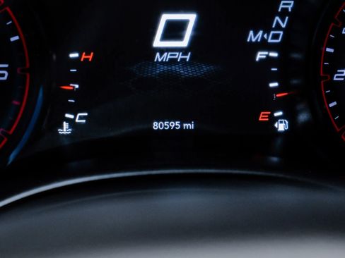 Used 2017 Dodge Charger R/T RWD image 28