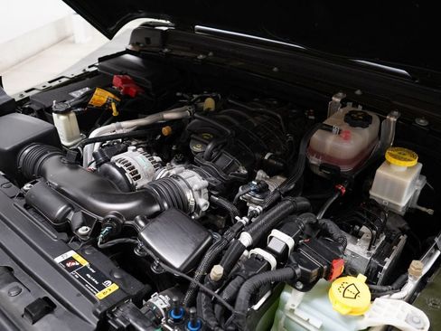 Used 2022 Jeep Gladiator Sport AWD/4WD image 30