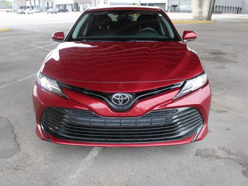 Used 2020 Toyota Camry LE FWD image 2