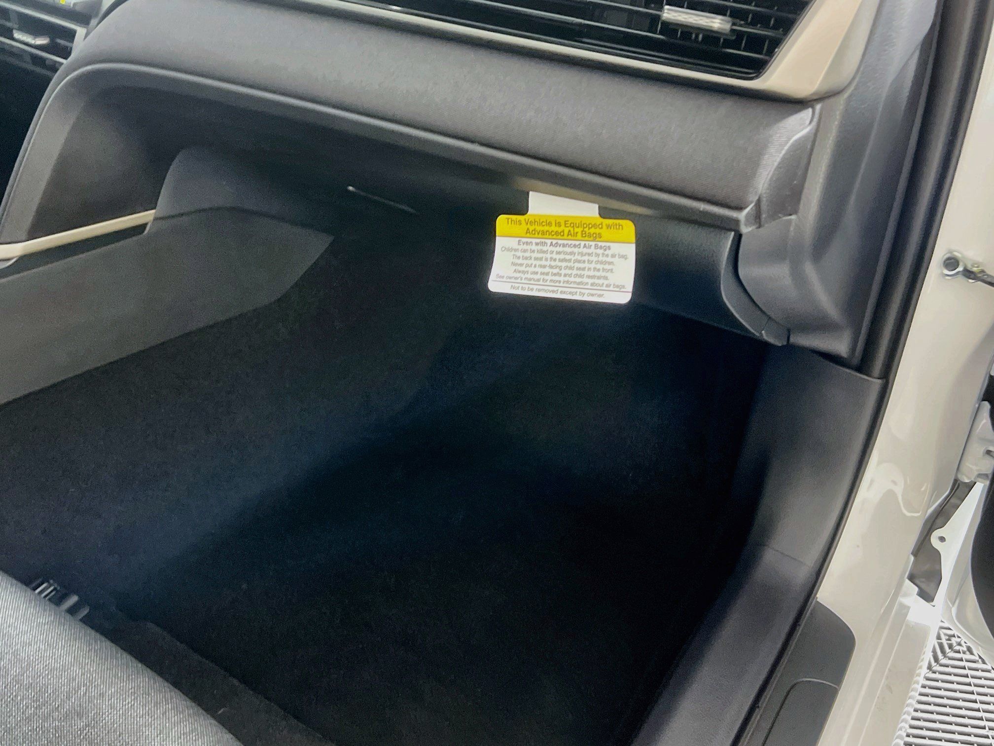 Used 2025 Toyota Camry LE FWD image 34