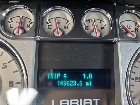 Used 2010 Ford F150 Lariat RWD image 6