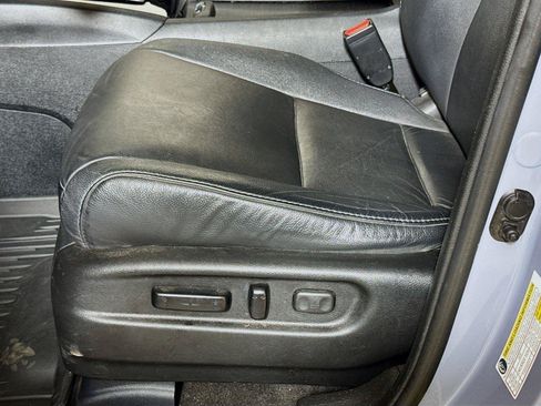 Used 2022 Honda Pilot Touring image 17