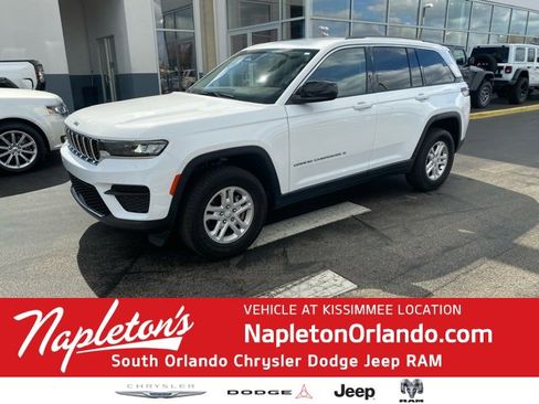 Used 2023 Jeep Grand Cherokee Laredo w/ Luxury Tech Group I image 1