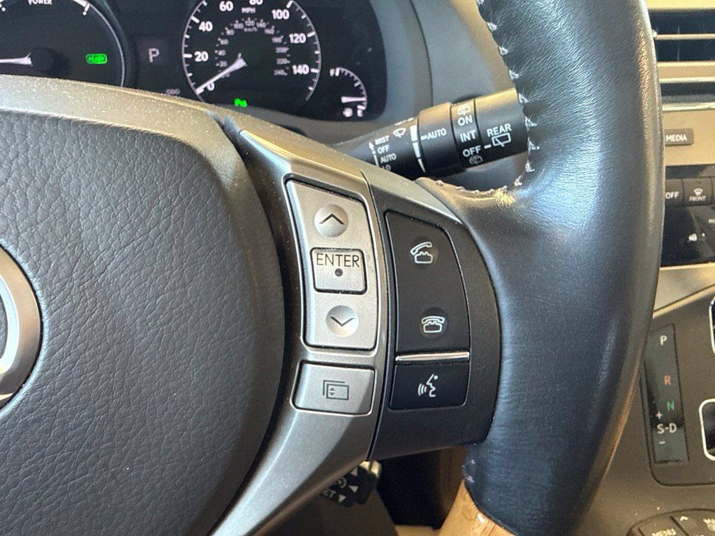 Used 2014 Lexus RX 450h AWD image 16