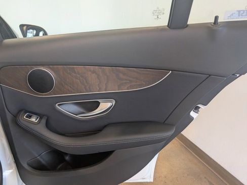 Used 2019 Mercedes-Benz C 300 4MATIC Sedan image 27
