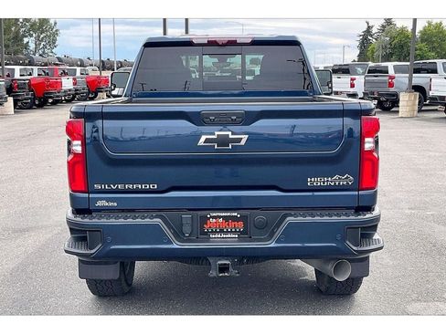Used 2023 Chevrolet Silverado 3500 High Country w/ Z71 Off-Road Package AWD/4WD image 4