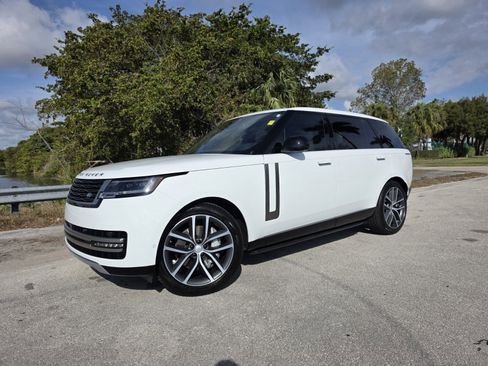 Certified 2024 Land Rover Range Rover Long Wheelbase SE image 1