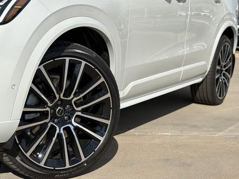 New 2026 Volvo XC90 B6 Ultra w/ Protection Package Premier image 9