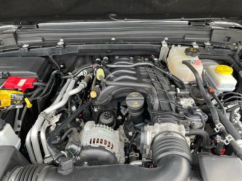 Used 2022 Jeep Wrangler Unlimited Sport AWD/4WD image 29