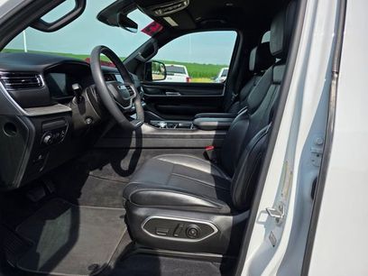 Used 2023 Jeep Wagoneer Series III w/ Preferred Equipment Group