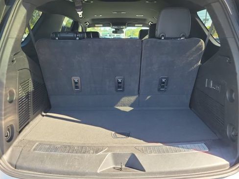 Certified 2025 GMC Yukon Denali AWD/4WD image 11