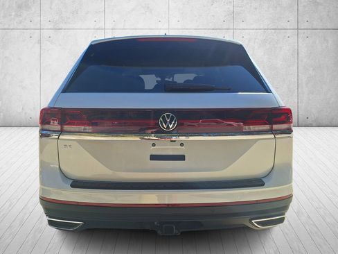 New 2026 Volkswagen Atlas SE image 4