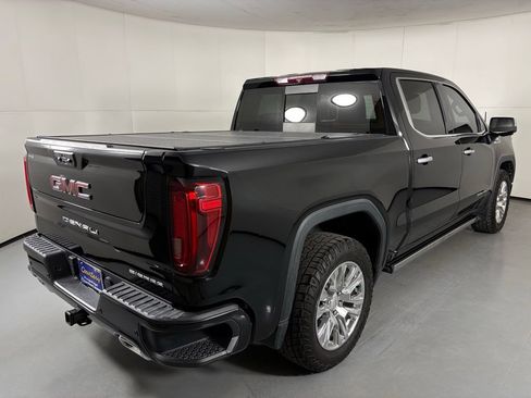 Used 2023 GMC Sierra 1500 Denali AWD/4WD image 8
