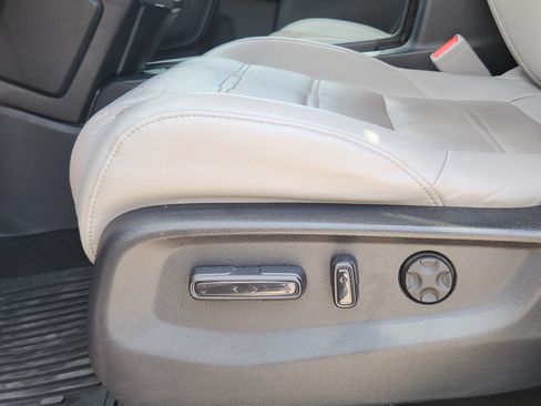 Used 2018 Honda CR-V Touring image 24