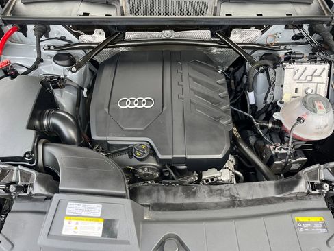 Used 2023 Audi Q5 2.0T Prestige w/ Prestige Package image 24