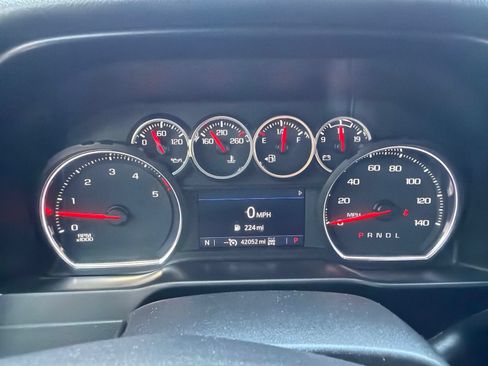 Used 2021 Chevrolet Silverado 2500 LT w/ Convenience Package AWD/4WD image 12