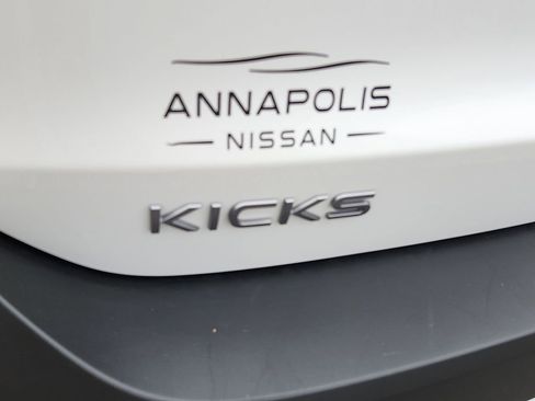 New 2026 Nissan Kicks SR w/ Cold Weather Package image 11