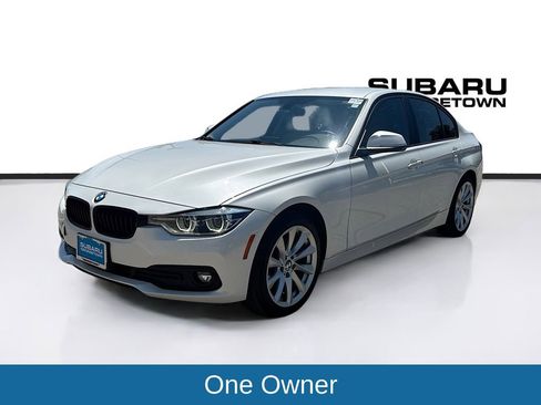Used 2018 BMW 320i Sedan RWD image 3