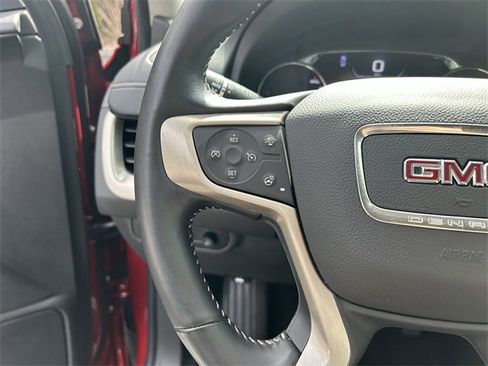 Used 2022 GMC Terrain Denali w/ Denali Premium Package image 27