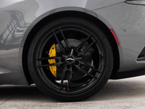 Used 2022 Aston Martin DBS Superleggera Volante image 20