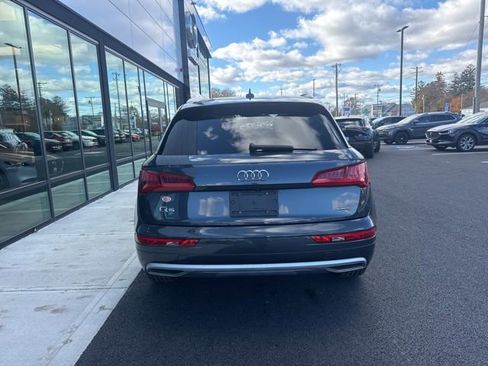 Used 2019 Audi Q5 2.0T Premium w/ Convenience Package image 4