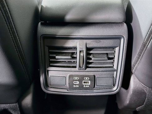Used 2026 Subaru Forester Premium AWD/4WD image 28
