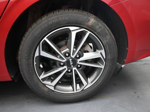 Used 2023 Kia Forte LXS FWD image 15