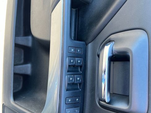 Used 2016 Chevrolet Silverado 2500 LT AWD/4WD image 16