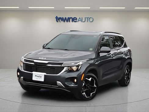 Used 2024 Kia Seltos EX AWD/4WD image 10