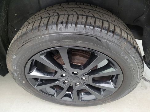 Used 2015 Jeep Compass Sport w/ Power Value Group image 31