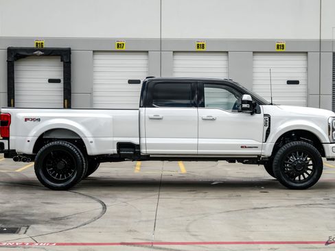 Used 2026 Ford F450 Platinum w/ Platinum Plus Package AWD/4WD image 19