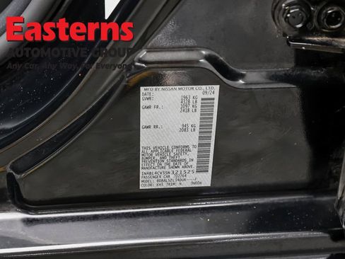 Used 2025 Nissan Altima 2.5 SR FWD image 32