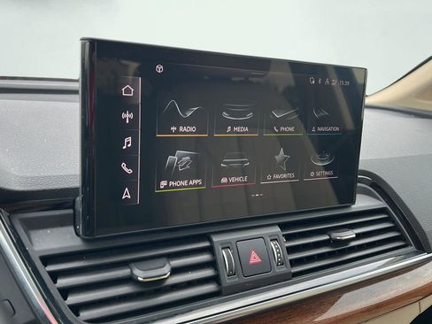 Used 2023 Audi Q5 2.0T Premium Plus image 17